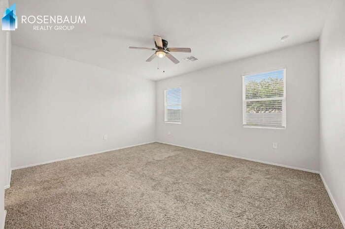 Building Photo - 2431 S 46th St
