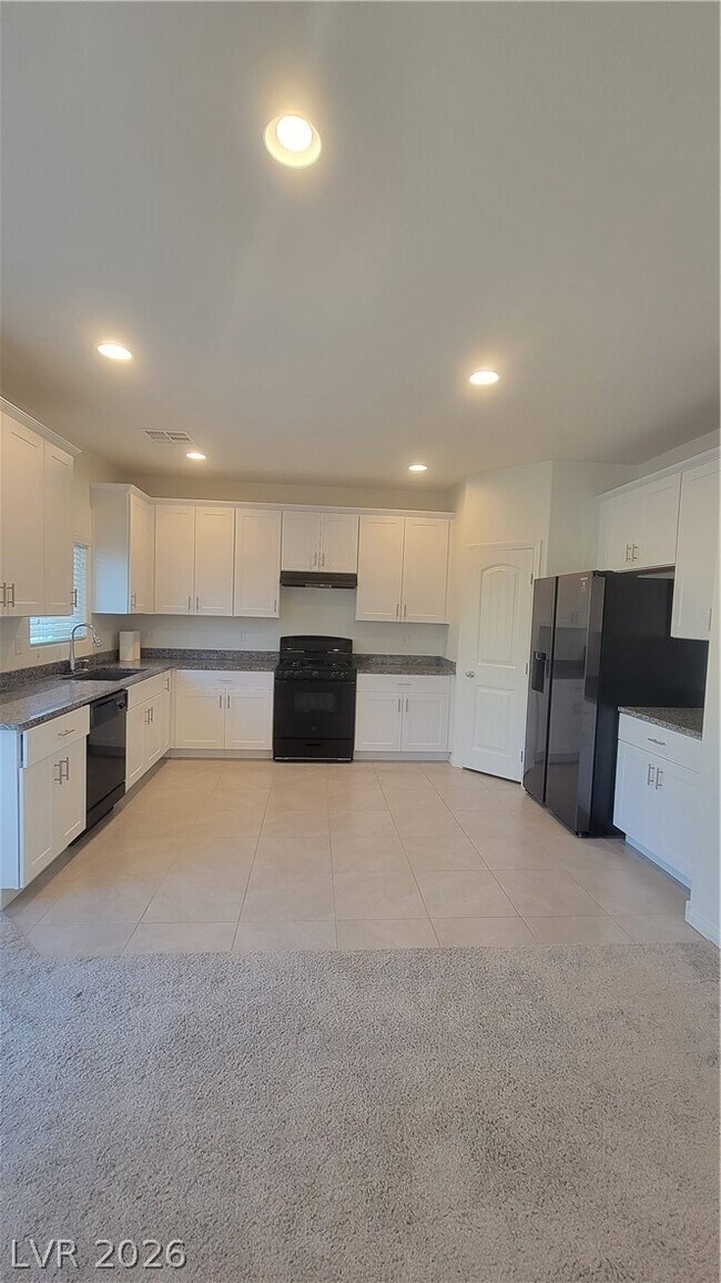 Building Photo - 8772 Belle Castle Ct