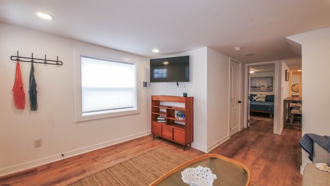 Building Photo - 106 N Portland Ave