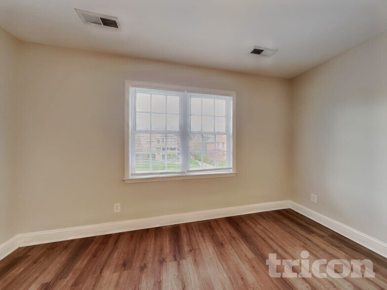 Building Photo - 6939 Prairie Grove Dr