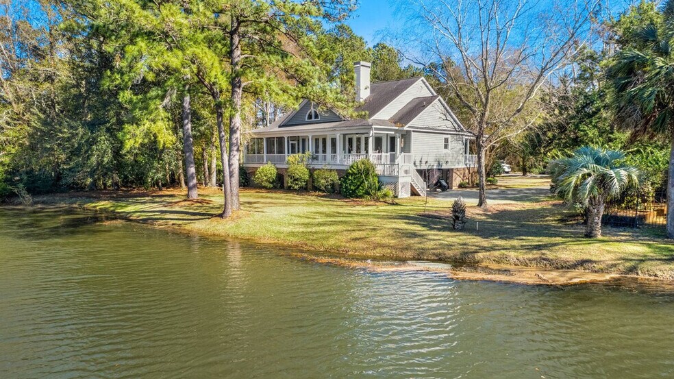 Building Photo - 125 Brandon Way