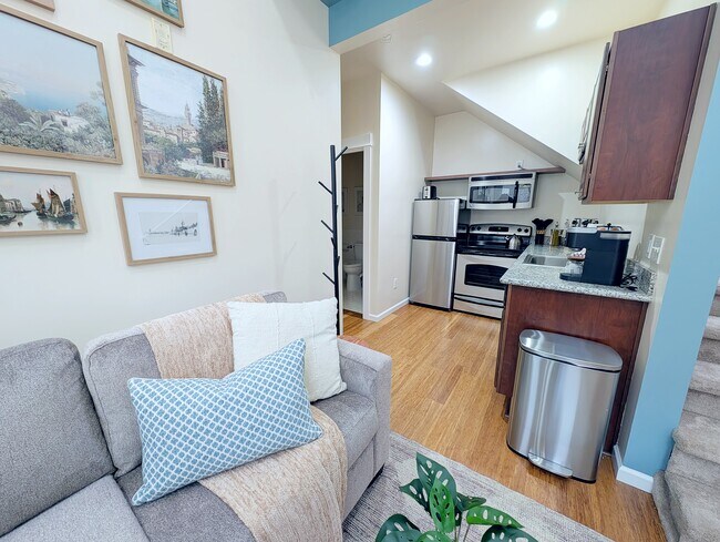 Building Photo - The Norm Appartments