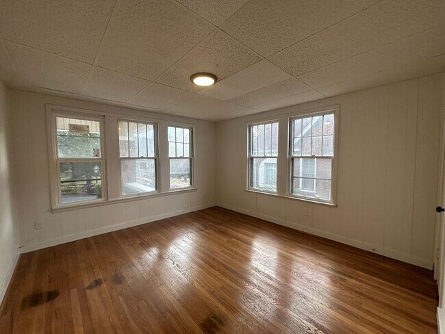 Building Photo - 1614 43rd Street Ensley