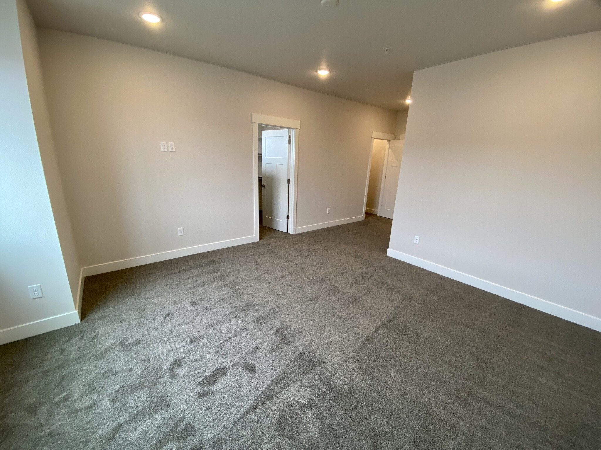 Building Photo - 2402 49th Ave Ct