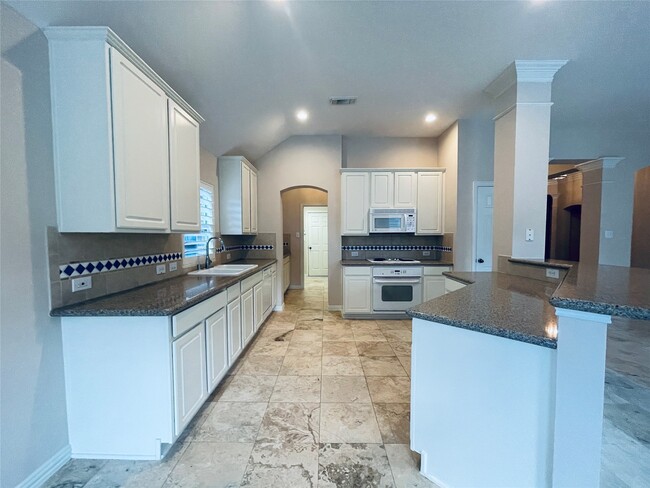 Building Photo - 23411 Desert Gold Dr