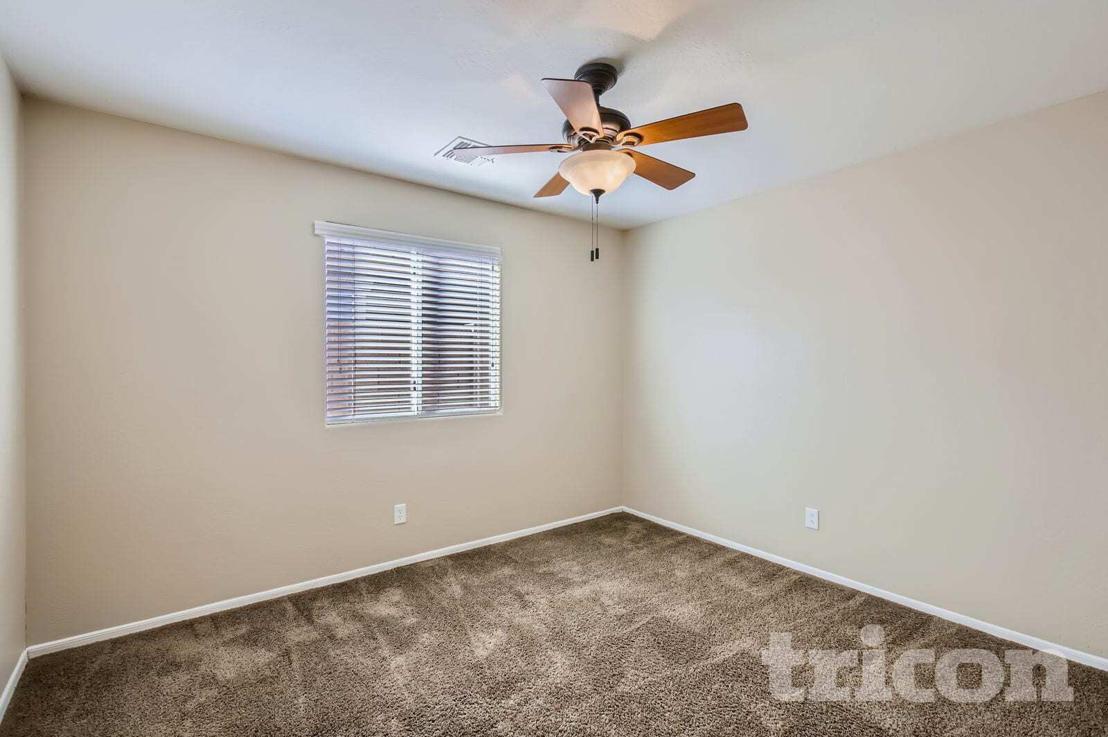 Building Photo - 41201 Bravo Dr