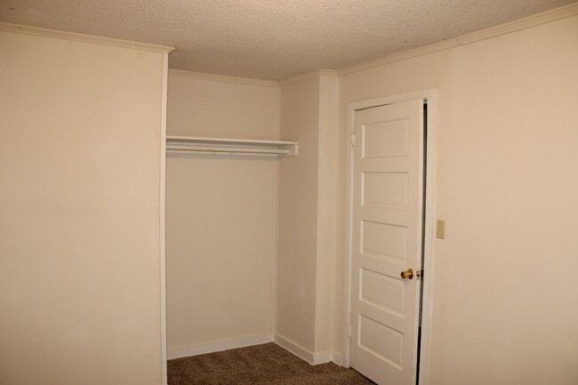 Building Photo - 4347 E Bayley St