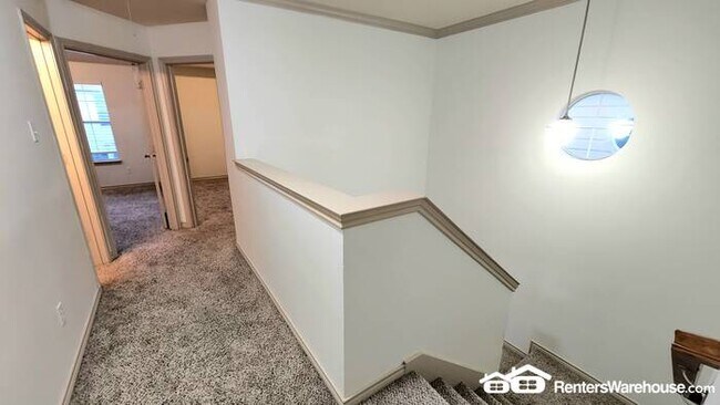 Building Photo - Beautiful Townhome in Euless!!