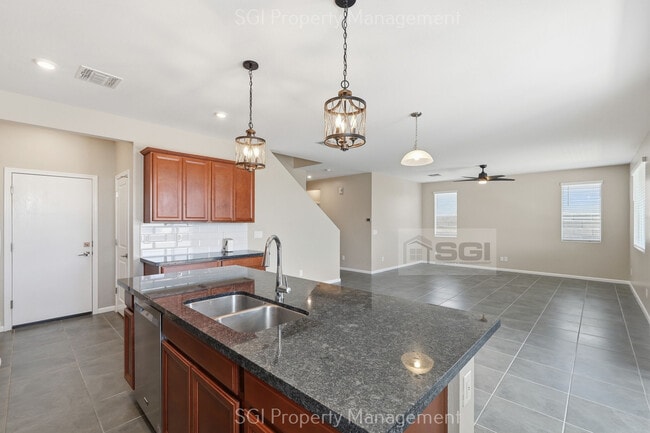 Building Photo - 17851 W Daley Ln