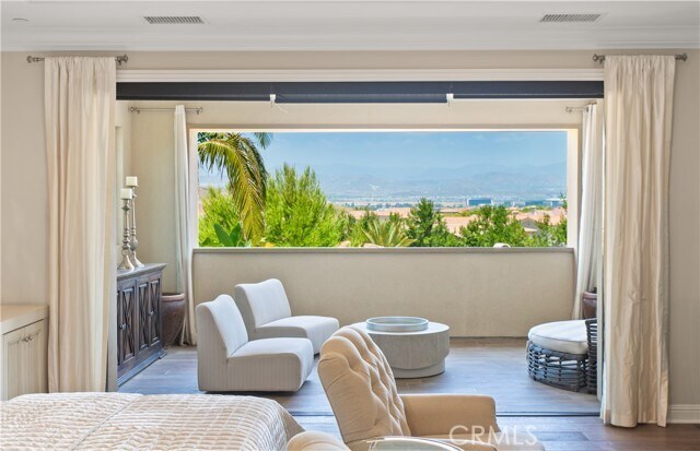 Building Photo - 121 Amber Sky