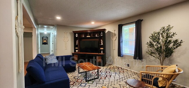 Building Photo - 150 Timberland Trail