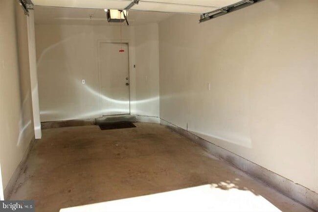 Building Photo - 12858 Fair Briar Ln