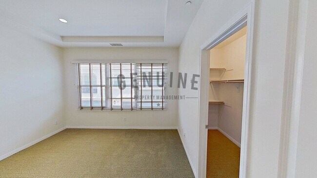 Building Photo - Beautiful Two-Level 2Bd 2Ba Condo in Irvine