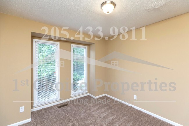 Building Photo - 1620 5th Pl NW