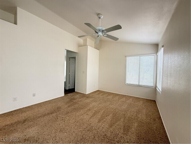 Building Photo - 4394 Golden Ring Ln