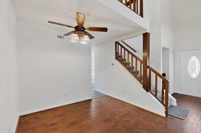 Building Photo - 100 Shinoak Valley