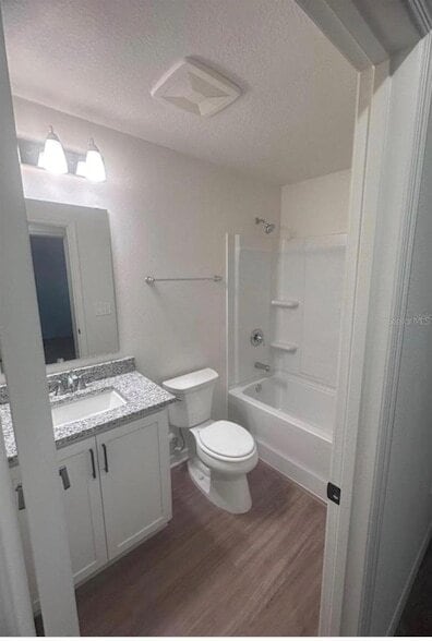 Building Photo - 9288 Westside Hls Dr