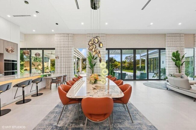 Building Photo - 8533 N Native Dancer Rd