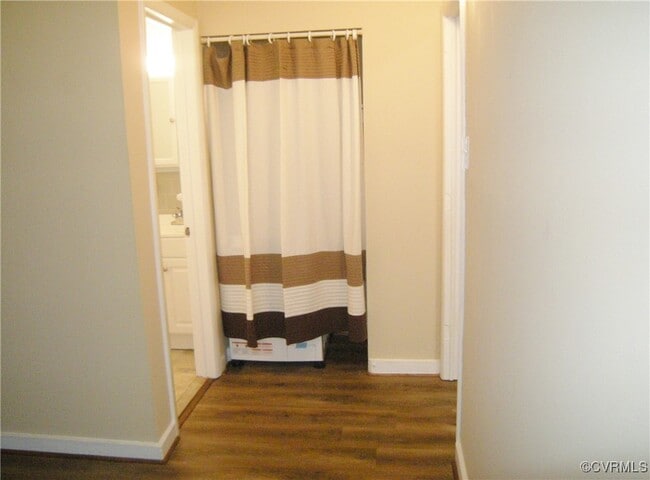 Building Photo - 5226 Castlewood Rd