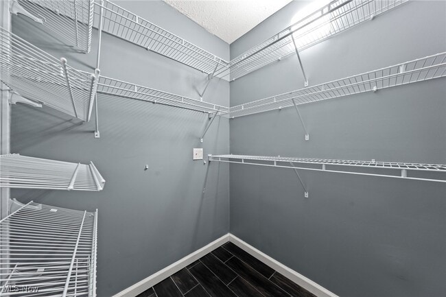 Building Photo - 7441 Scioto Ct