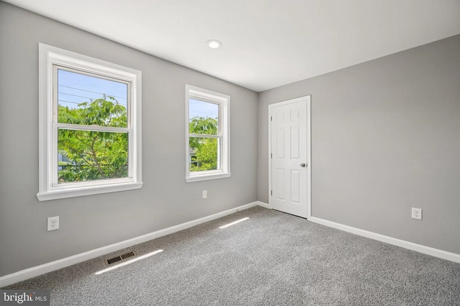 Building Photo - 3800 Old York Rd