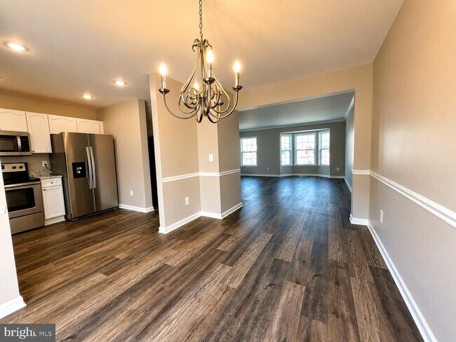 Building Photo - 17 Snead Drive.