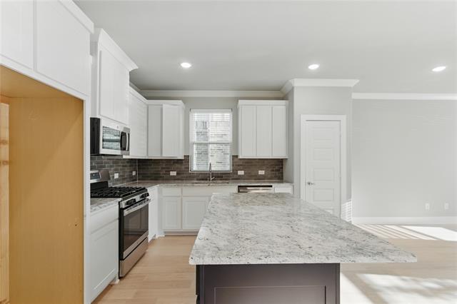 Building Photo - 2617 Tanager St
