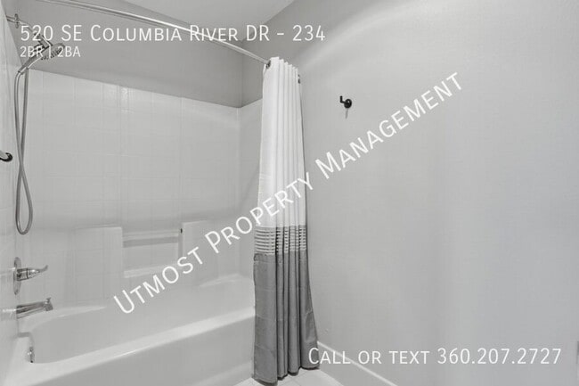 Building Photo - 520 SE Columbia River Dr