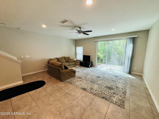 Building Photo - 3630 Creswick Cir