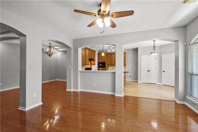 Building Photo - 757 Bent Wood Pl