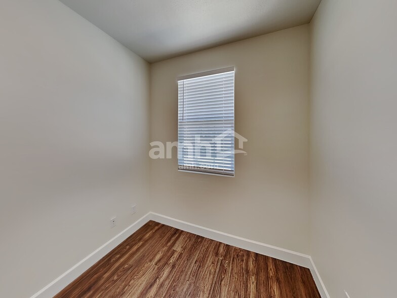 Building Photo - 3351 S 2580 W