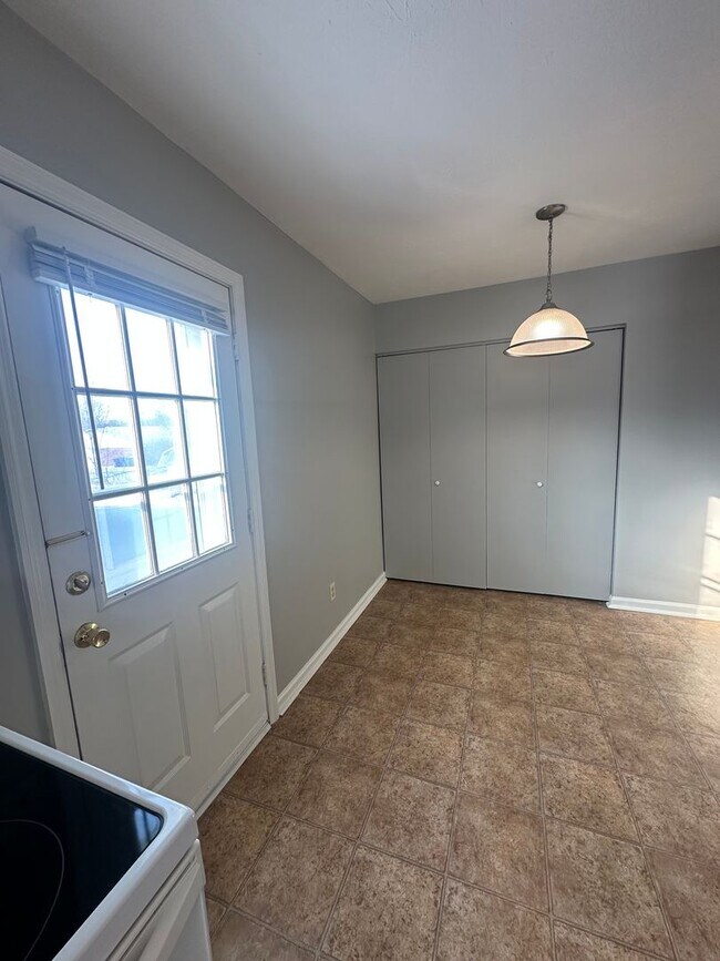 Building Photo - Paxson Ct