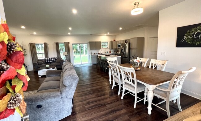 Building Photo - 51 Patrick Ct