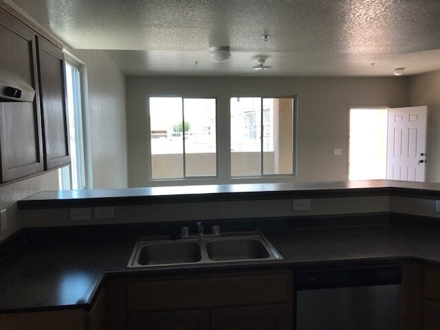 Building Photo - El Dorado Condo