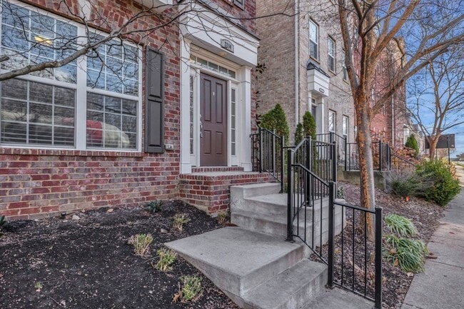 Building Photo - 2114 Middle Tennessee Blvd