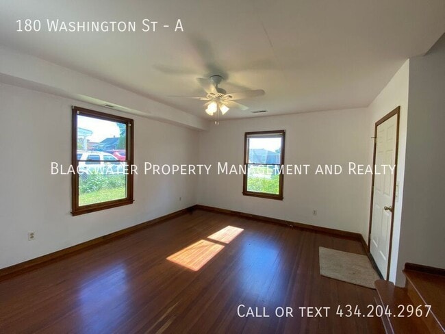 Building Photo - 180 Washington St