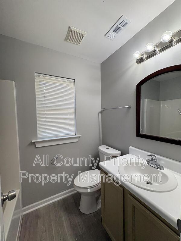 Building Photo - 4220 Loch Harbour Ln