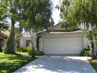 Building Photo - Almonte