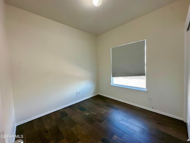 Building Photo - 14104 Robert Ituarte Dr