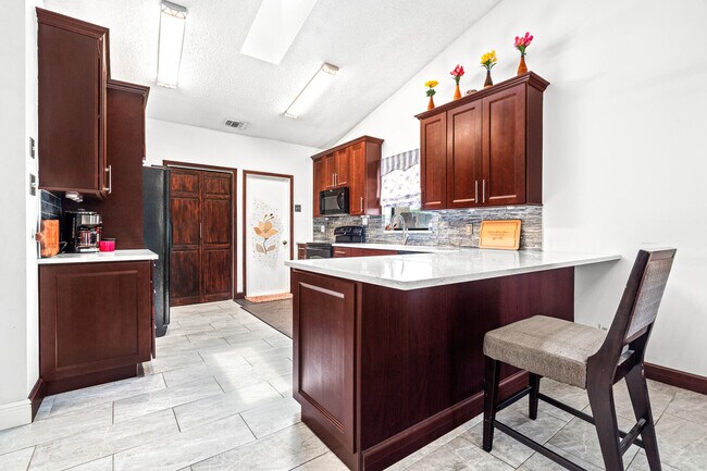 Building Photo - 8541 NW 51st Ct