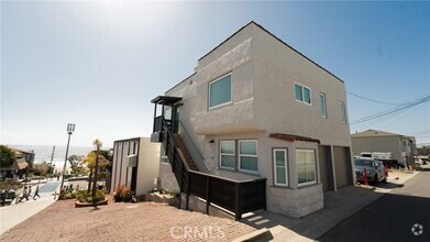 Building Photo - 213 10th St