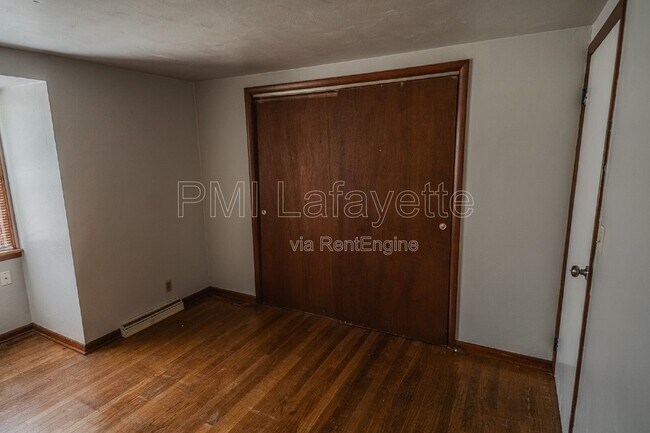 Building Photo - 442 Lamplighter Ln