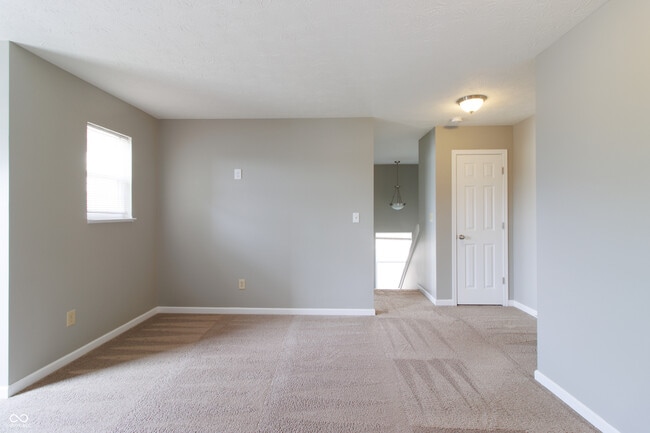 Building Photo - 856 Adena Ln