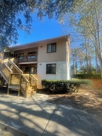 Building Photo - 2 Bedroom Condo