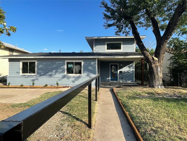 Building Photo - 1032 Hoke Smith Dr