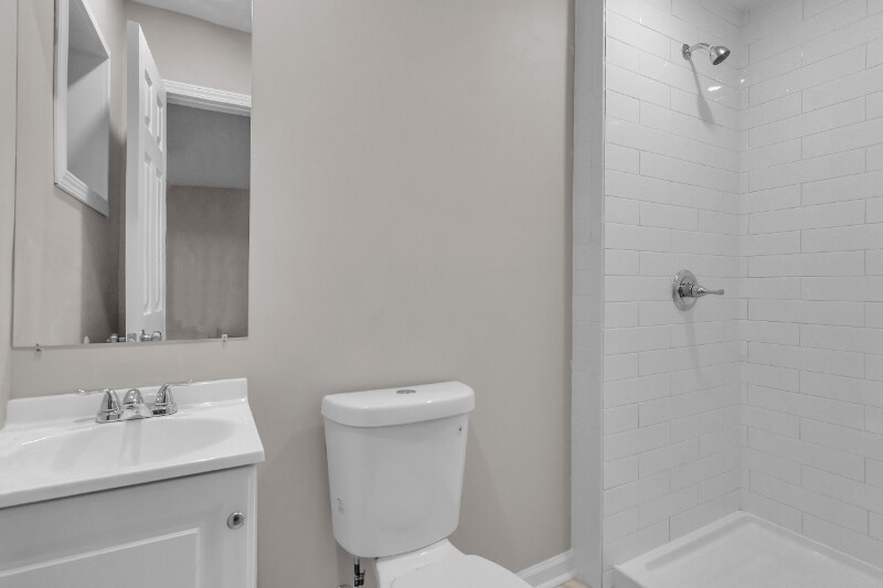 Building Photo - 895 Greg Dr