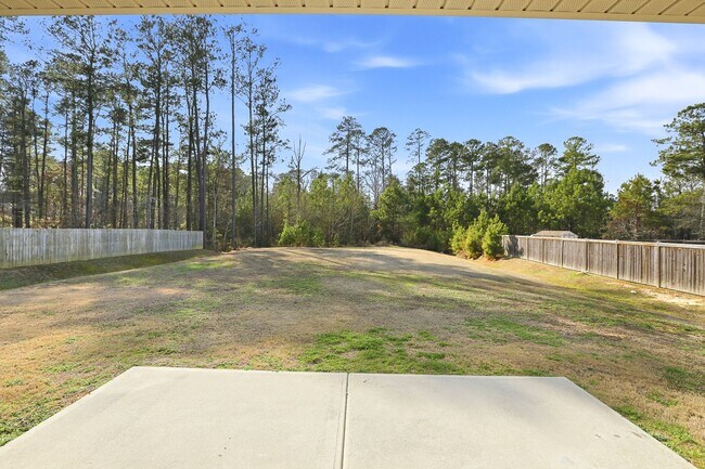 Building Photo - 52 Woodwater Cir