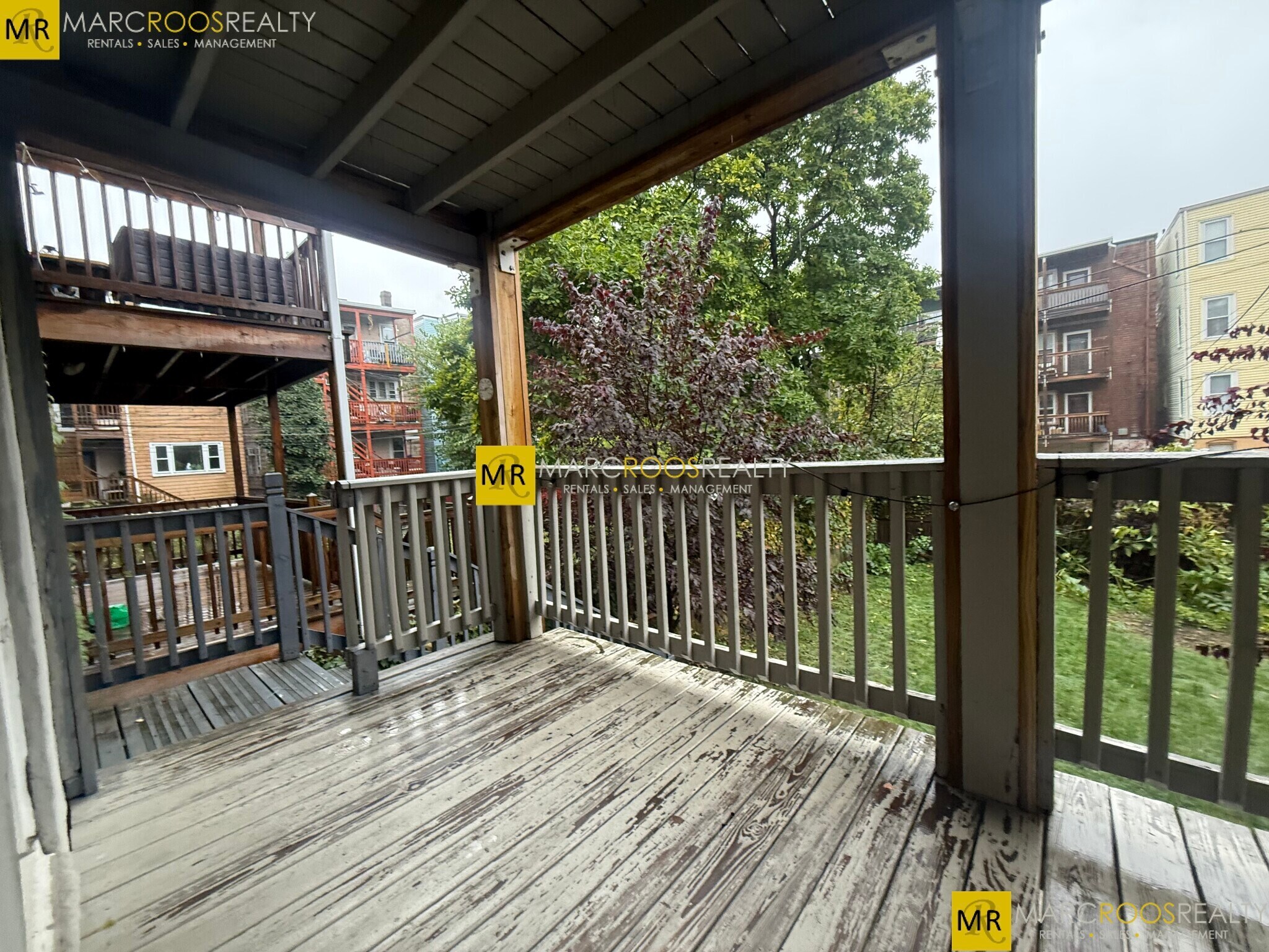 Building Photo - 331 Chelsea St