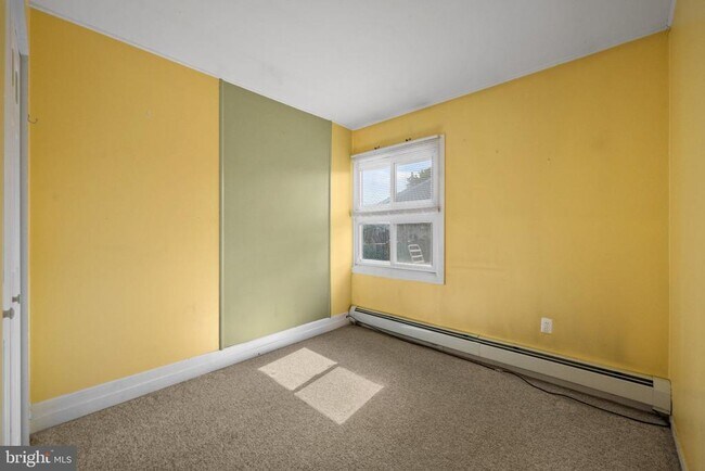 Building Photo - 47 Glenwood Ln