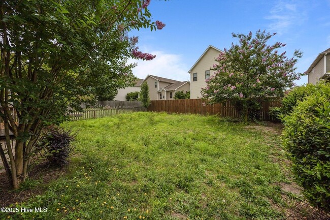 Building Photo - 123 Lightwater Dr
